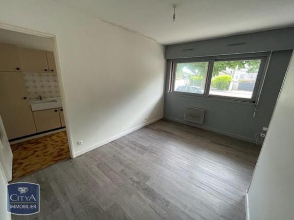 Appartement à louer 1 pièce 37.4m²