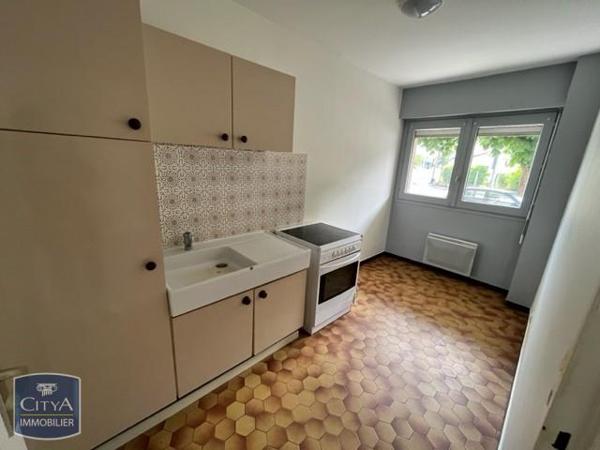 Appartement à louer 1 pièce 37.4m²