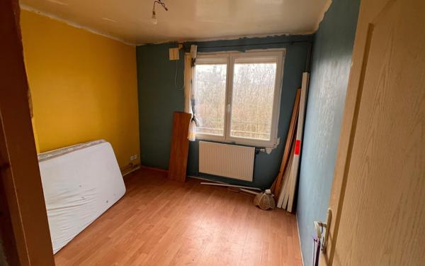 Maison à vendre    5 pièces •  Montreuil-aux-Lions