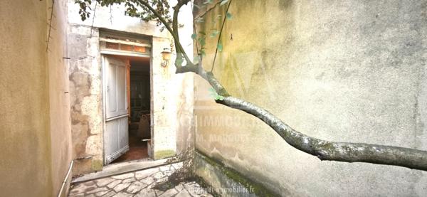 ANGOULEME – ENTRE LES HALLES ET LE QUARTIER L’HOUMEAU