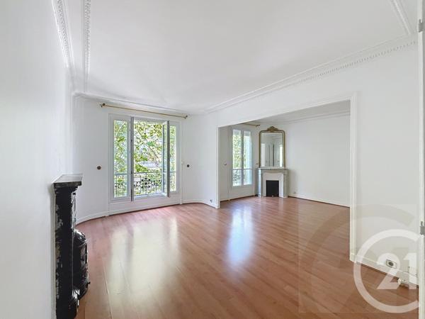 Appartement F4 à vendre  4 pièces - 73,25 m 2   PARIS  - 75010