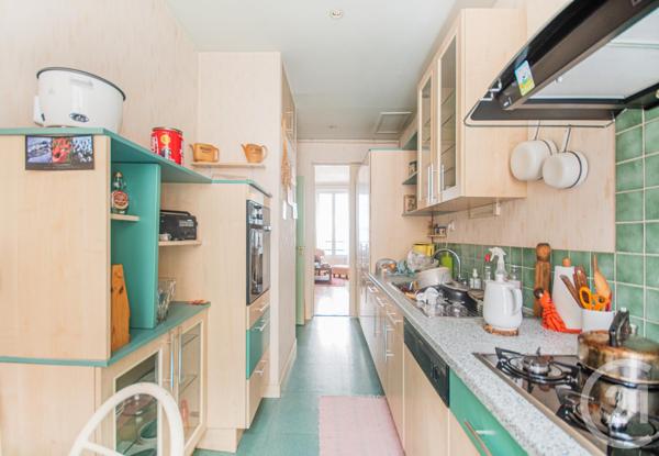 Appartement F4 à vendre  4 pièces - 73,25 m 2   PARIS  - 75010