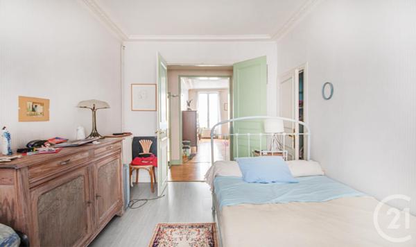Appartement F4 à vendre  4 pièces - 73,25 m 2   PARIS  - 75010