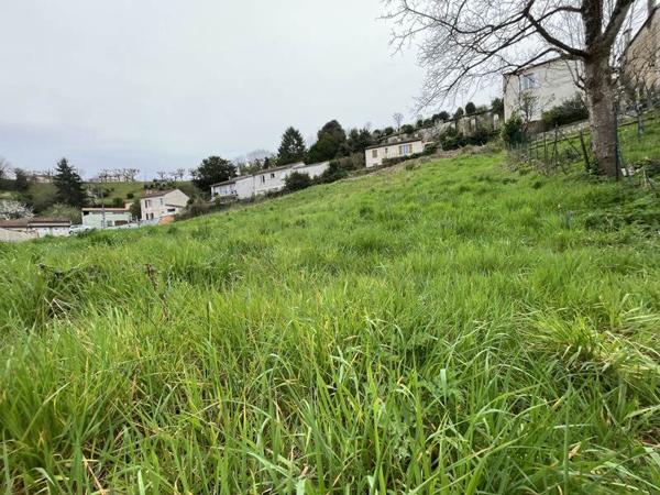 Terrain à vendre |  Angoulême |  920 m²