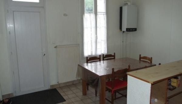 Immeuble à vendre 187 400 € Saumur 94 m² DPE D