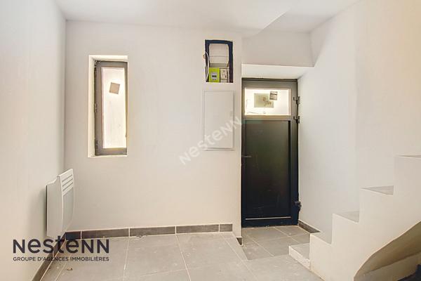 Maison de village Velaux 3 pièces 60 m2 avec cours rénovée