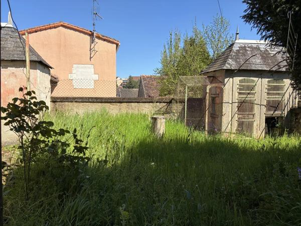 Grande maison de ville / opportunité d'investissement !