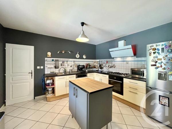 Maison à vendre  4 pièces - 119,08 m 2   ST PIERRE D OLERON  - 17
