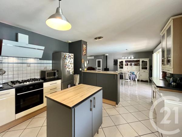 Maison à vendre  4 pièces - 119,08 m 2   ST PIERRE D OLERON  - 17