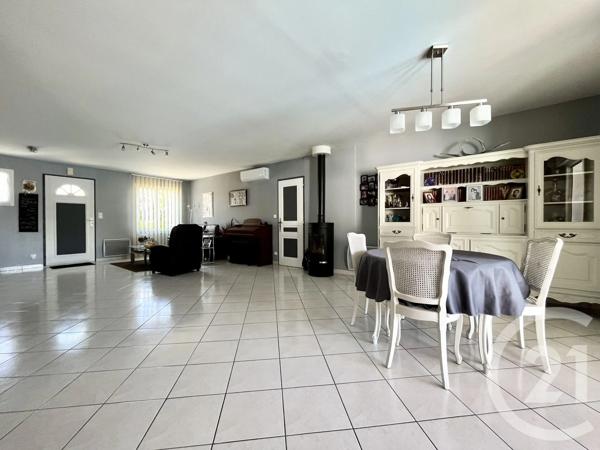 Maison à vendre  4 pièces - 119,08 m 2   ST PIERRE D OLERON  - 17