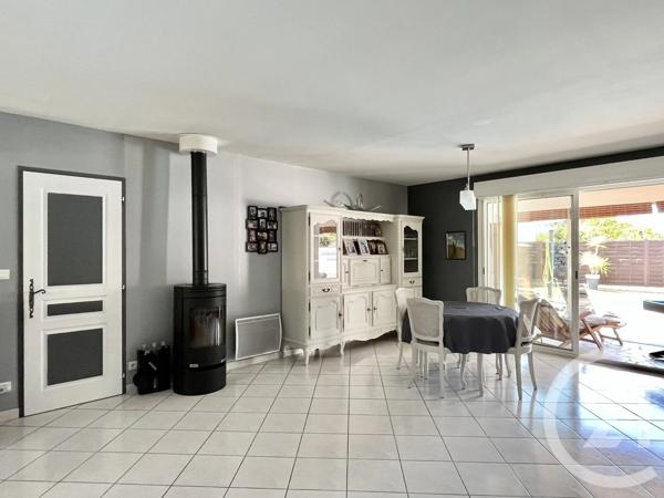 Maison à vendre  4 pièces - 119,08 m 2   ST PIERRE D OLERON  - 17