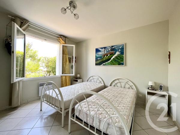 Maison à vendre  4 pièces - 119,08 m 2   ST PIERRE D OLERON  - 17