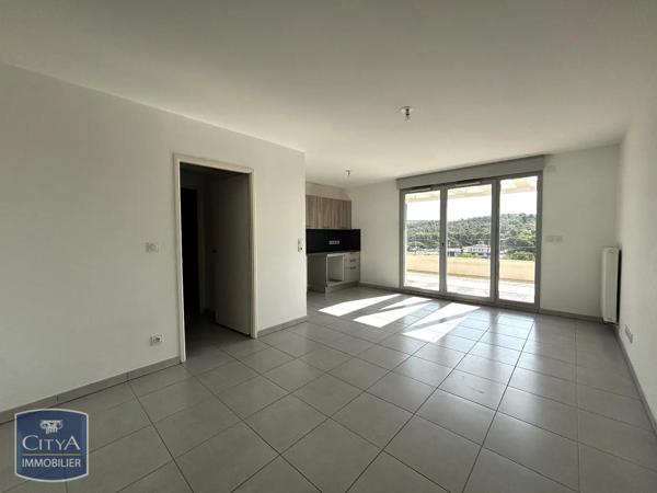 Appartement à louer 3 pièces 59.95m² Bouc-Bel-Air (13320)