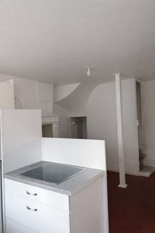 MAISON DE VILLE MEUBLEE