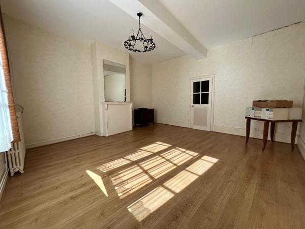 Maison de ville Moulins 9 pièce(s) 200 m2