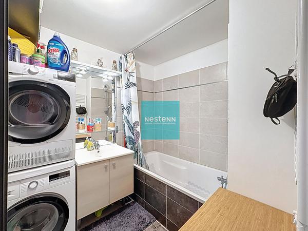 Bel appartement 3 Pièces Exposé Sud - Résidence de Standing. Balcon et place de parking en sous-sol. Quartier Jean Monnet.