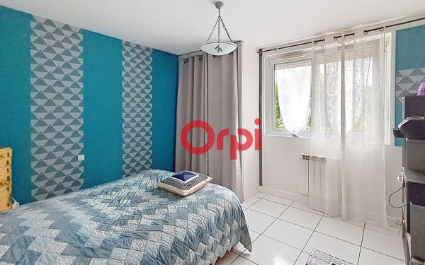 Maison à vendre    4 pièces •  Theix