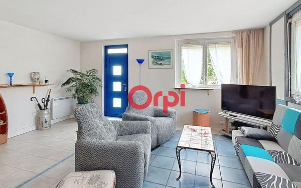 Maison à vendre    4 pièces •  Theix