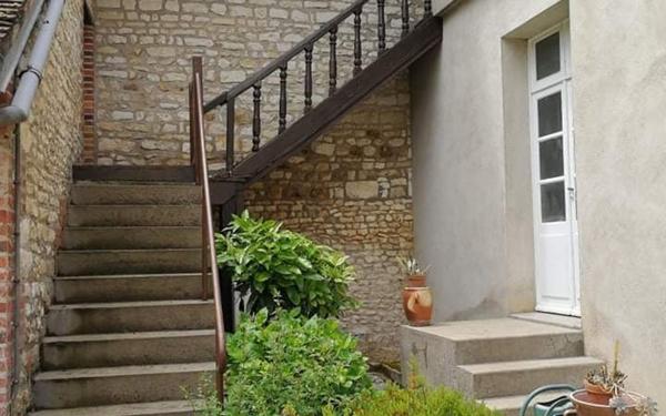 Maison à vendre    7 pièces • 360 m2 Sancergues