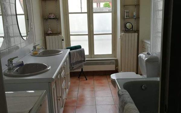 Maison à vendre    7 pièces • 360 m2 Sancergues