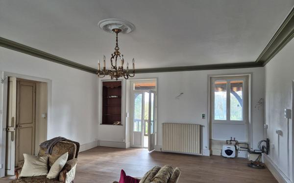 Maison à vendre    7 pièces • 360 m2 Sancergues