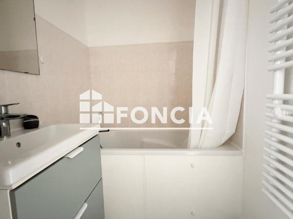 Location Studio meublé 20 m² - Cholet 49300