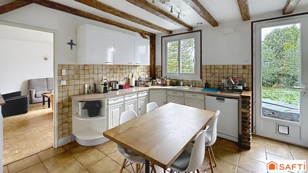 Belle maison individuelle d'environ 204 m2 (161 m2 carrez)