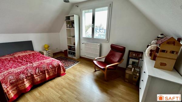 Belle maison individuelle d'environ 204 m2 (161 m2 carrez)