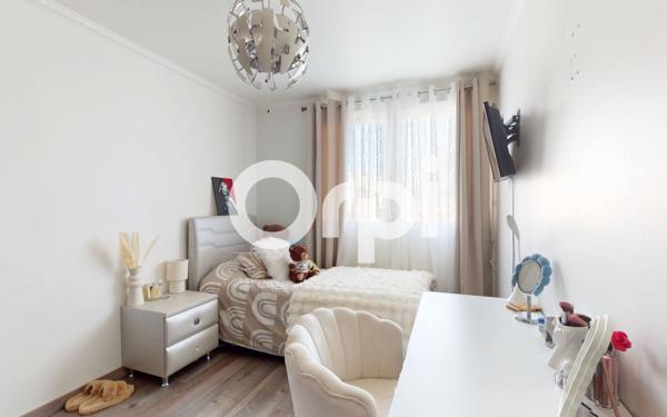 Appartement à vendre    4 pièces • 67,02 m2 Bron