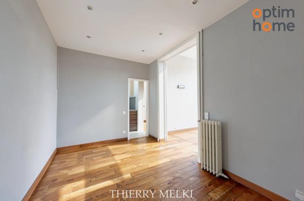 Appartement T3/4 98 m2 - Profession Libérale ou Résidence Principale - Carré d'Or Marseille 8ième