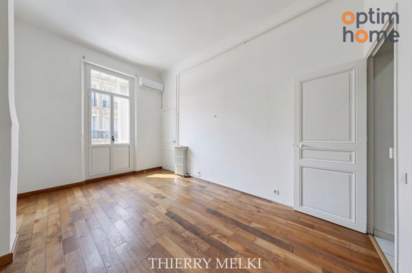 Appartement T3/4 98 m2 - Profession Libérale ou Résidence Principale - Carré d'Or Marseille 8ième