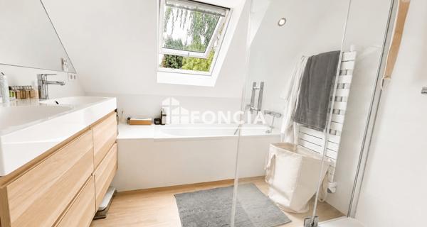À vendre Maison 8 pièces 230 m² - Saint-grégoire 35760