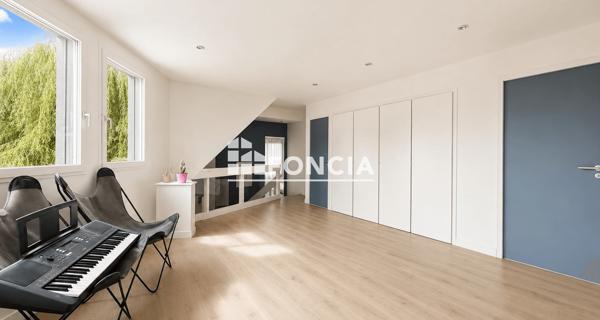 À vendre Maison 8 pièces 230 m² - Saint-grégoire 35760