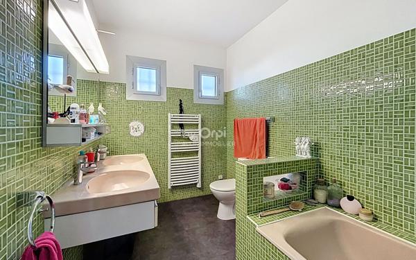 Maison à vendre    4 pièces •  Désertines