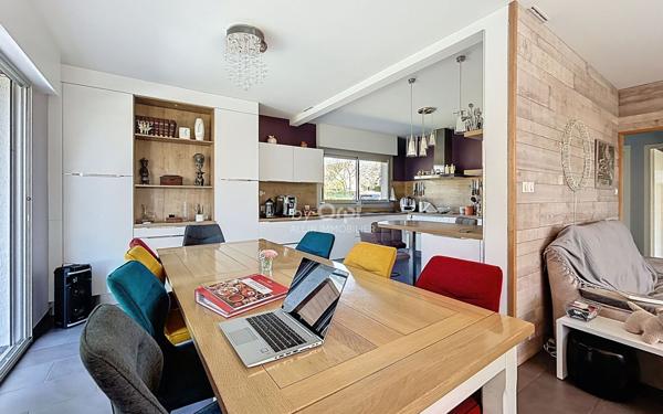 Maison à vendre    4 pièces •  Désertines