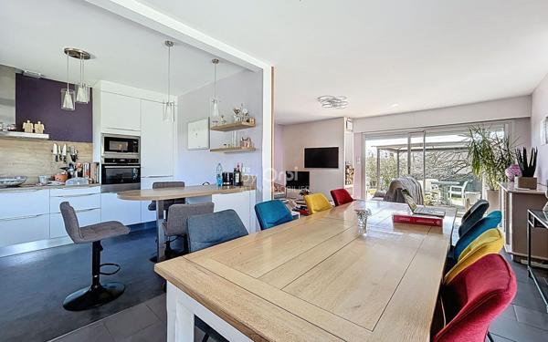 Maison à vendre    4 pièces •  Désertines