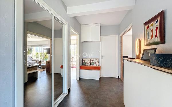 Maison à vendre    4 pièces •  Désertines