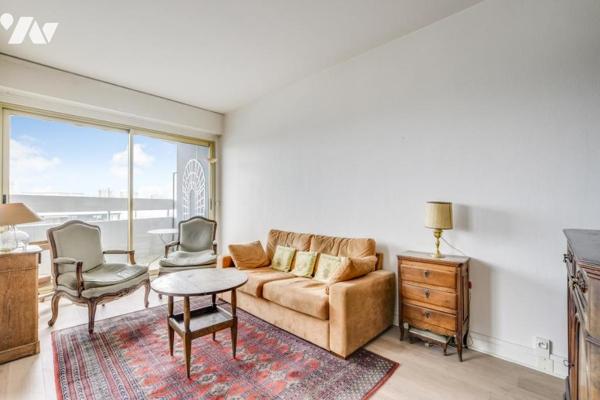 Appartement au dernier étage avec terrasse et balcons