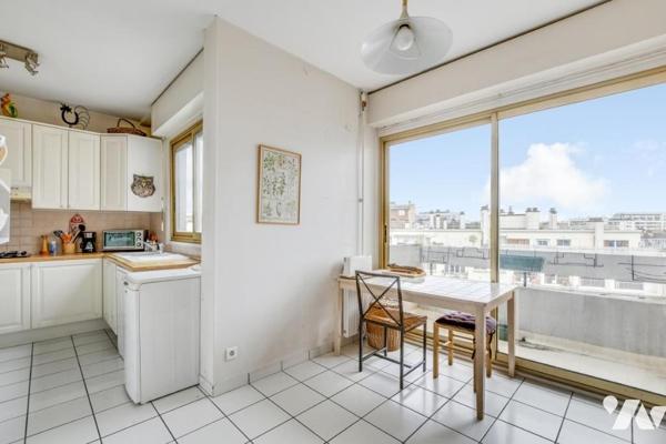 Appartement au dernier étage avec terrasse et balcons