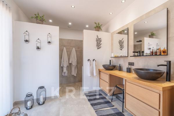 Villa contemporaine neuve avec piscine