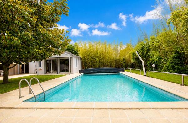 LIEUX UNIQUES ®  x PROPRIÉTÉS PRIVÉES ® PROPOSE MAISON CONTEMPORAINE DE 245 M² - TERRAIN 1313 M² - 41100 SAINT-OUEN