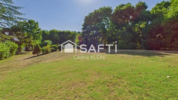 Villa contemporaine au cœur d’un parc arboré