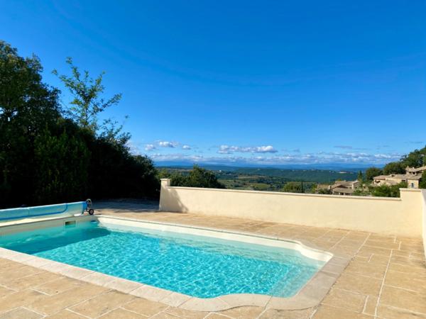 Dpt Gard (30) A vendre superbe villa T8 de 224m2, piscine, vue imprenable, exceptionnelle.