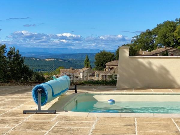 Dpt Gard (30) A vendre superbe villa T8 de 224m2, piscine, vue imprenable, exceptionnelle.