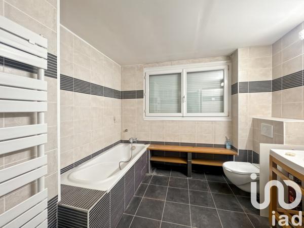 Maison 7 pièces de 130 m² à Grigny (91350)