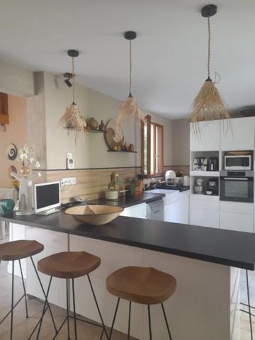 Voeuil et Giget. Maison 130 m² avec terrain et piscine