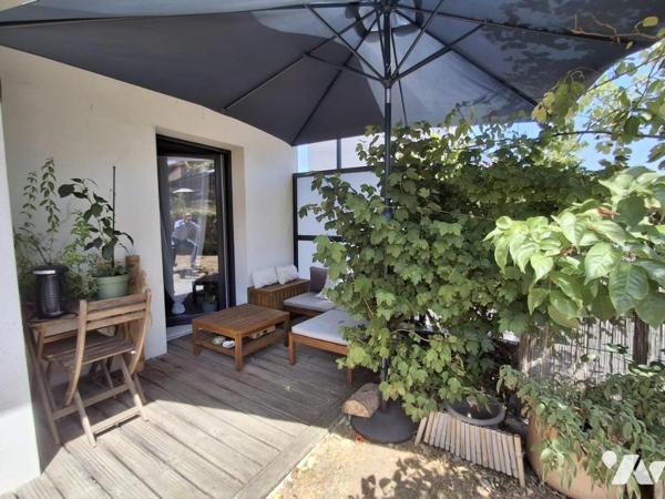 Couëron Bourg, appartement récent type 2 avec jardin et parking