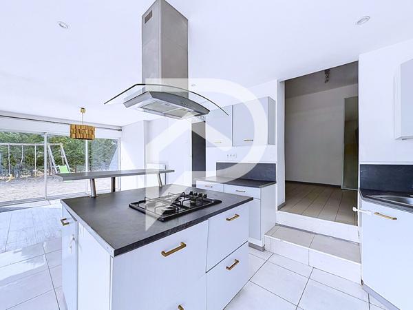 Maison 6 pièces 93.4 m2