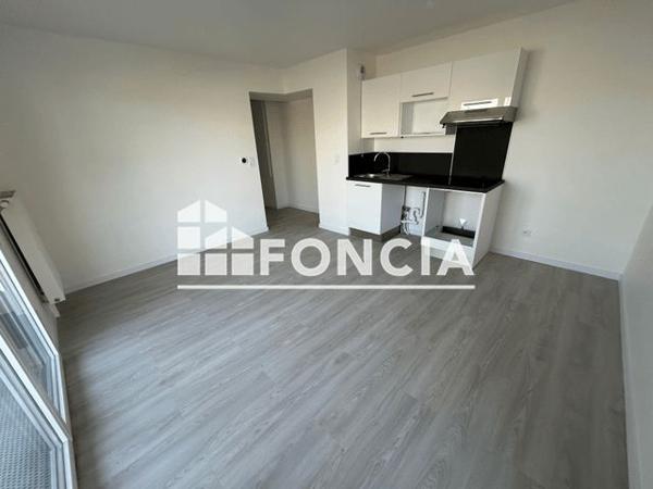 Location Appartement 2 pièces 42.3 m² - RUE BLAISE PASCAL Rouen 76100