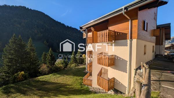 Appartement 2 Pièces avec bacon exposé plein Sud sans vis à vis avec vue imprenable sur les montagnes